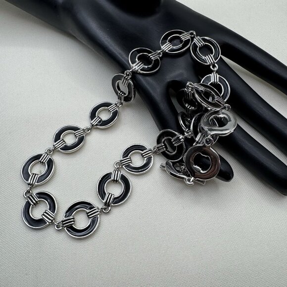 Ralph Lauren Silvertone Black Enamel Circle Ribbed Connecter 18" Toggle Necklace - Picture 7 of 8